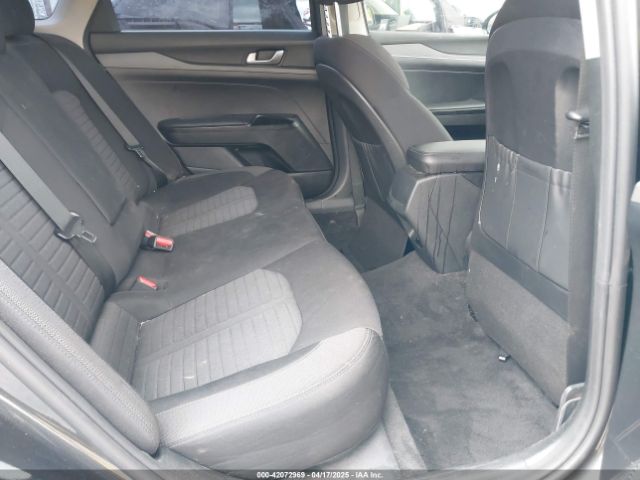 KNAG24J77S5316431 KIA K5 LXS