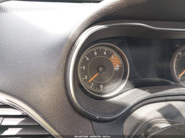 1C4PJMDX5KD451379 Jeep Cherokee High Altitude 4x4