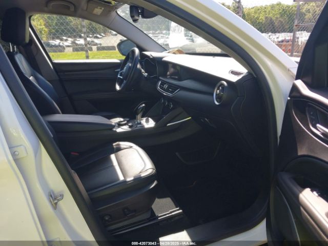 2019 ALFA ROMEO STELVIO ZASPAJAN0K7C41814 Photo 4