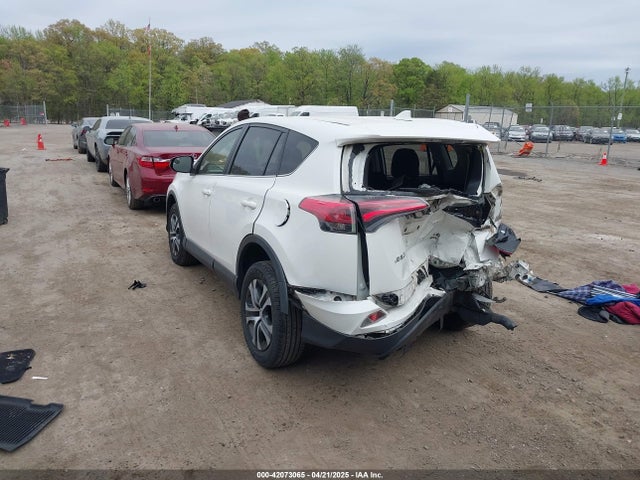 JTMBFREV0JJ735251 Toyota RAV4 LE