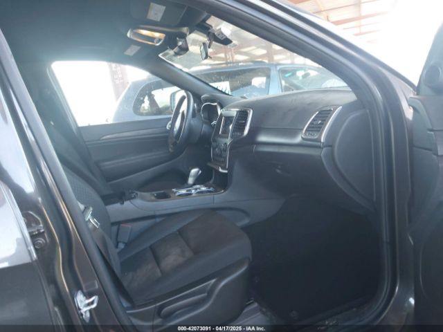 1C4RJFAG3MC507823 Jeep Grand Cherokee Laredo E 4x4