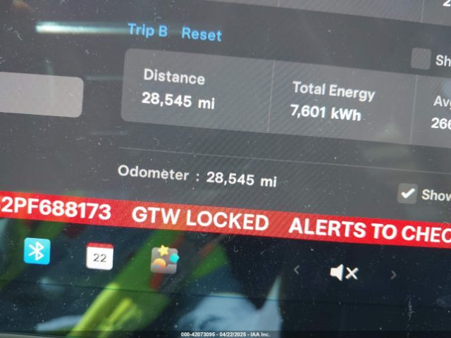 5YJ3E1EB2PF688173 Tesla MODEL 3