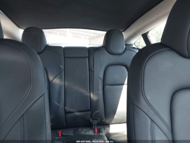 5YJ3E1EB2PF688173 Tesla MODEL 3