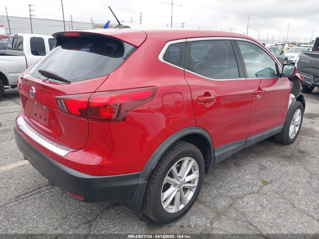 JN1BJ1CPXHW014584 Nissan Rogue Sport S