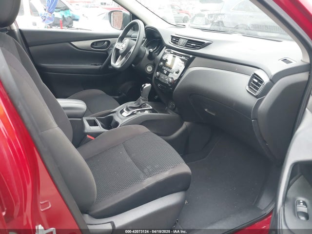 JN1BJ1CPXHW014584 Nissan Rogue Sport S