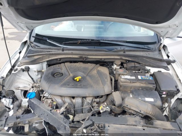 KMHH35LE2JU016866 Hyundai ELANTRA GT