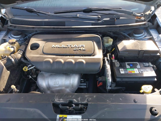 Chrysler 200 Limited 2015 1C3CCCAB9FN652573 Image 10