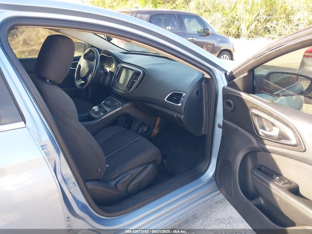 Chrysler 200 Limited 2015 1C3CCCAB9FN652573 Image 5