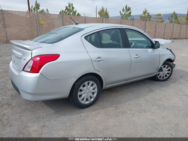 3N1CN7AP4JL807941 Nissan 2018