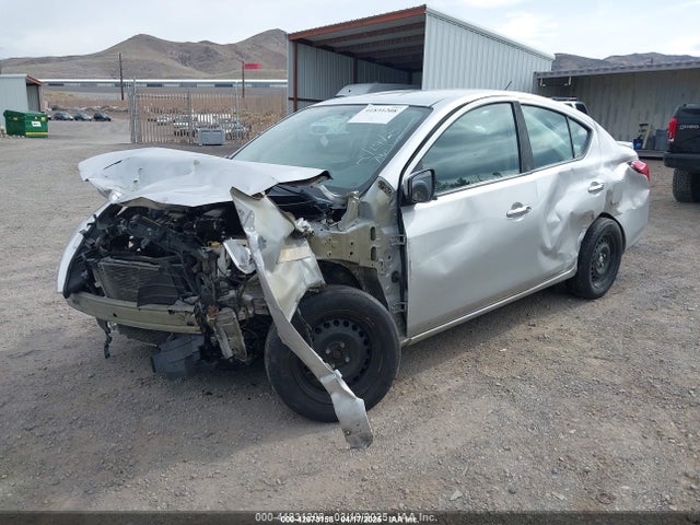 3N1CN7AP4JL807941 Nissan 2018