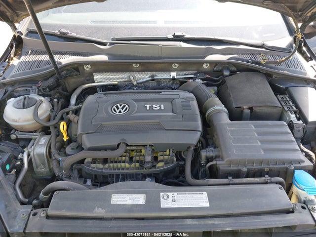 3VW4T7AU6GM039229 Volkswagen Golf Gti S 4-door