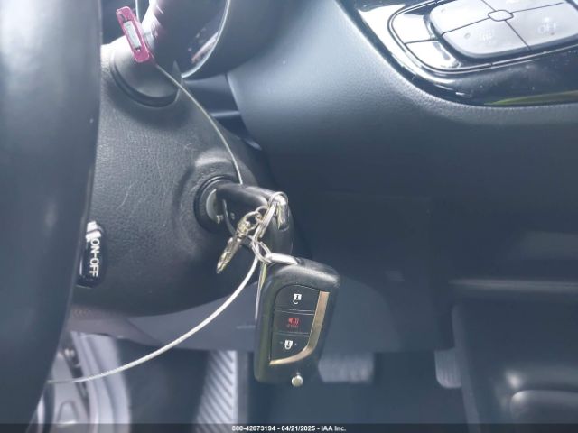 NMTKHMBX9JR051383 Toyota C-HR XLE