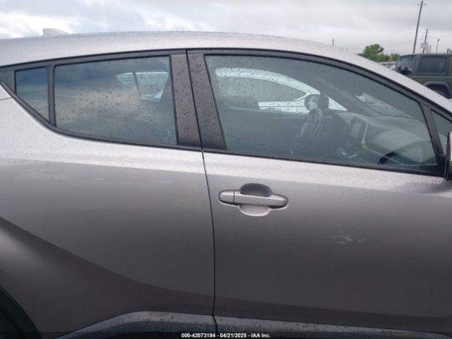 NMTKHMBX9JR051383 Toyota C-HR XLE