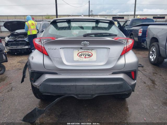 NMTKHMBX9JR051383 Toyota C-HR XLE