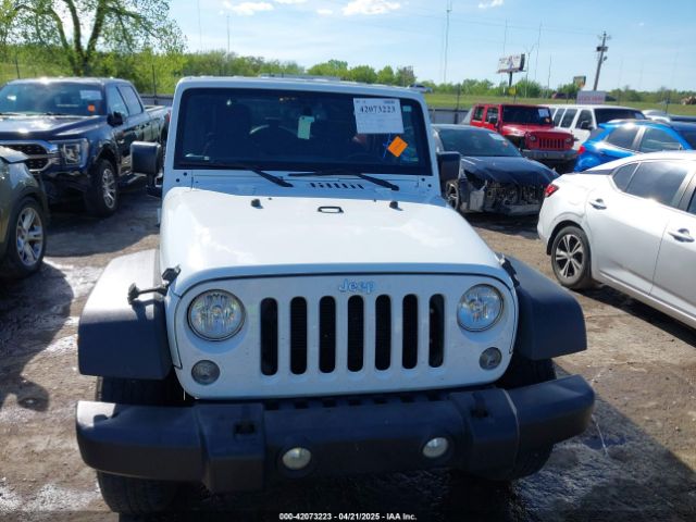 1C4BJWDG9HL644008 Jeep Wrangler Unlimited Sport 4x4