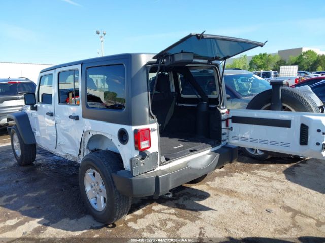 1C4BJWDG9HL644008 Jeep Wrangler Unlimited Sport 4x4