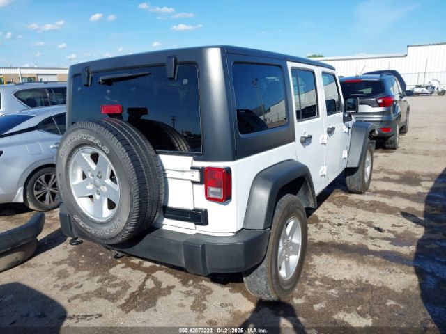 1C4BJWDG9HL644008 Jeep Wrangler Unlimited Sport 4x4