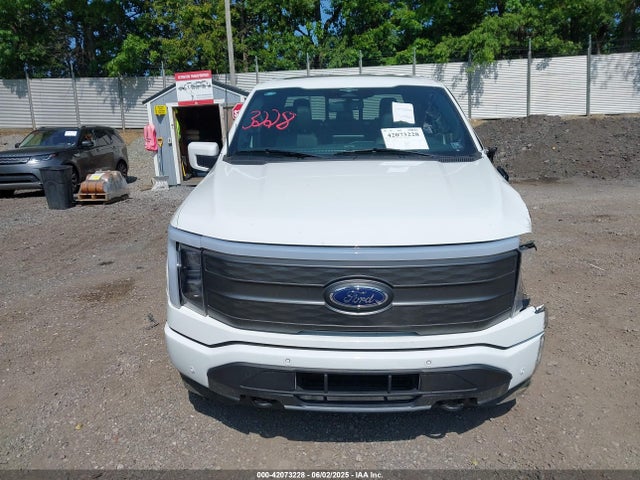 Ford F-150 Lightning Lariat 2023 1FTVW1EVXPWG27360 Image 12