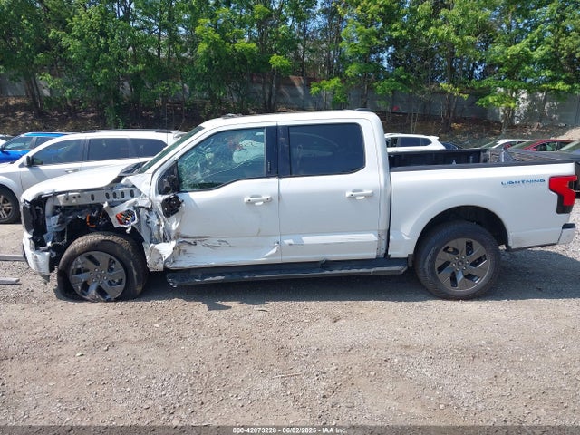 Ford F-150 Lightning Lariat 2023 1FTVW1EVXPWG27360 Image 14