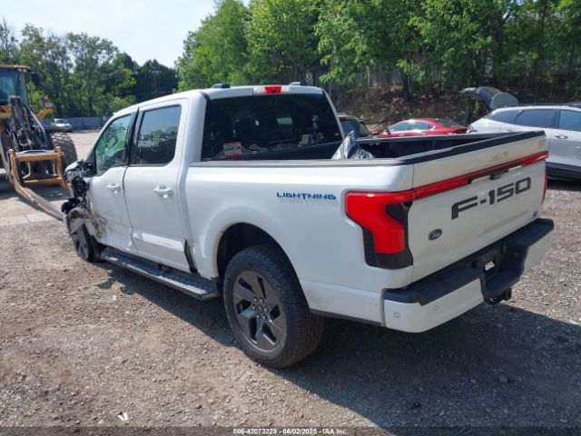 2023 FORD F-150 LIGHTNING 1FTVW1EVXPWG27360 Photo 2