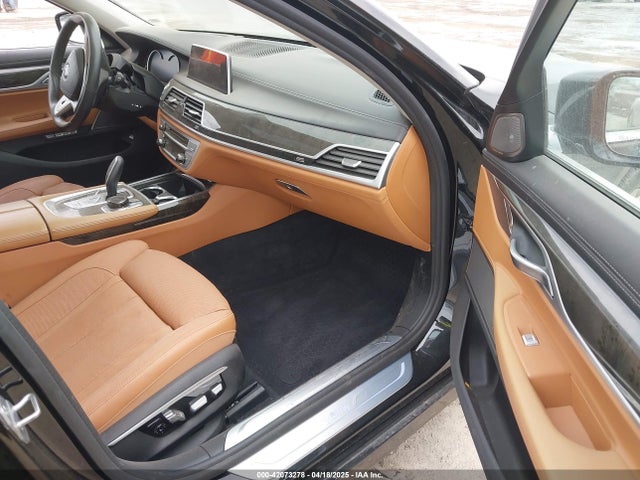 WBA7E4C55HGU99165 BMW 740i Xdrive