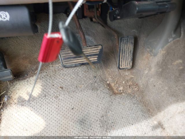 2000 GMC YUKON XL 1500 3GKFK16T2YG114363 Photo 10