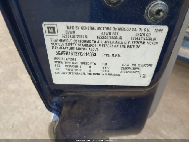 2000 GMC YUKON XL 1500 3GKFK16T2YG114363 Photo 8