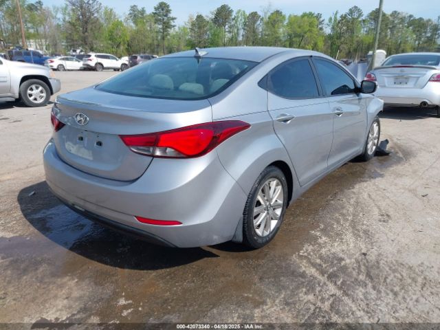 5NPDH4AE2FH557032 Hyundai ELANTRA SE