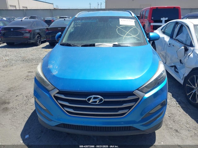 KM8J33A42JU735793 Hyundai TUCSON SEL