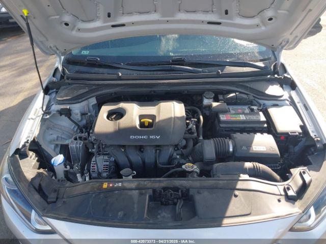 5NPD74LF6JH317760 Hyundai ELANTRA SE