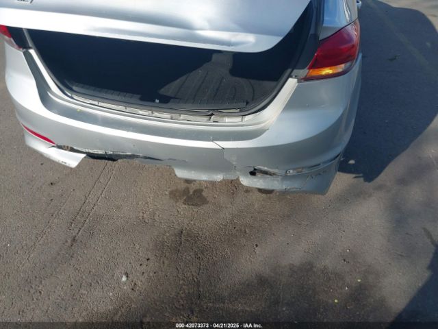 5NPD74LF6JH317760 Hyundai ELANTRA SE