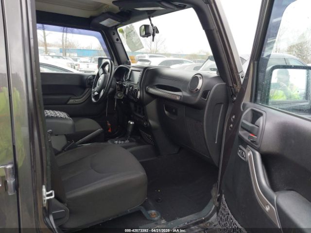 1C4BJWDG6EL239378 Jeep Wrangler Unlimited Sport