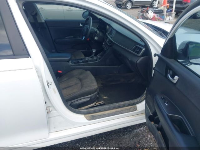5XXGT4L36GG001570 KIA Optima Lx