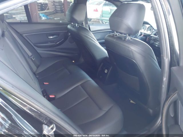WBA8A9C54JAH12454 BMW 320i