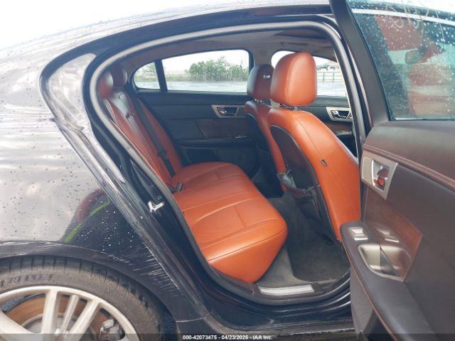 2010 JAGUAR XF SAJWA0HE1AMR64142 Photo 7
