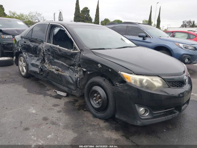 4T1BF1FK9EU443815 Toyota CAMRY SE