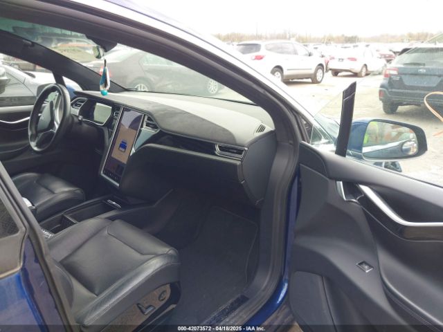 2016 TESLA MODEL X 5YJXCAE47GF006901 Photo 4