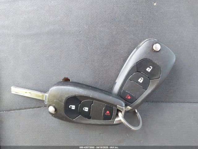 3GNCJKSB4KL398122 Chevrolet TRAX LS