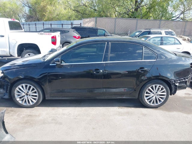 3VWD17AJ4FM235602 Volkswagen Jetta 1.8t Se