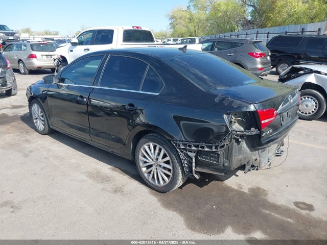 3VWD17AJ4FM235602 Volkswagen Jetta 1.8t Se