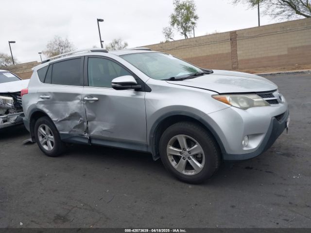 2T3RFREV7EW161656 Toyota Rav4 Xle