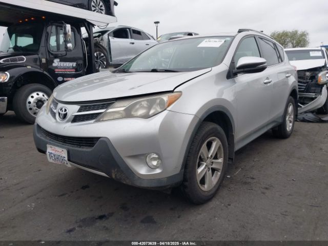 2T3RFREV7EW161656 Toyota Rav4 Xle