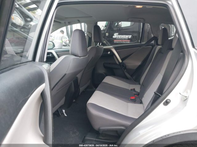 2T3RFREV7EW161656 Toyota Rav4 Xle