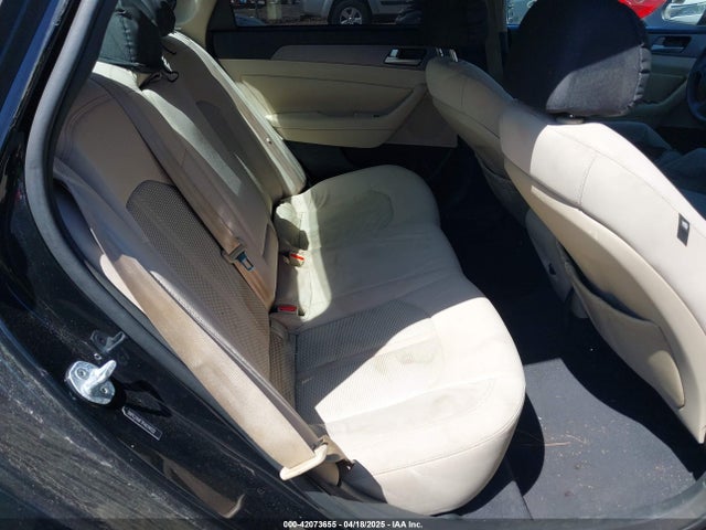 5NPE24AF7FH174122 Hyundai SONATA SE