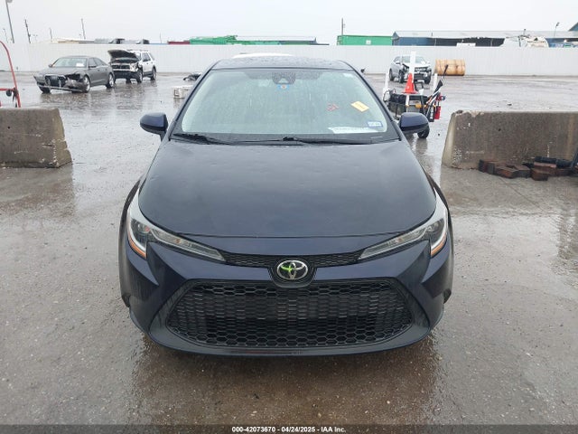 5YFEPMAE7NP305866 Toyota COROLLA LE