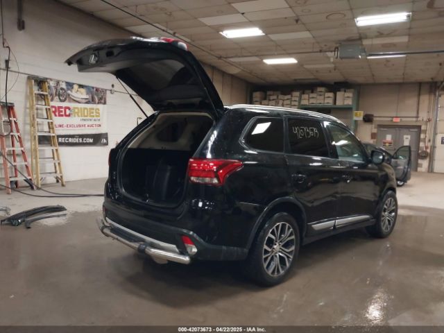 2016 MITSUBISHI OUTLANDER JA4AZ3A37GZ060457 Photo 3