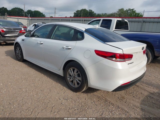 Продажа на аукционе авто 2017 Kia Optima Lx, vin: 5XXGT4L36HG167511, номер лота: 42073737