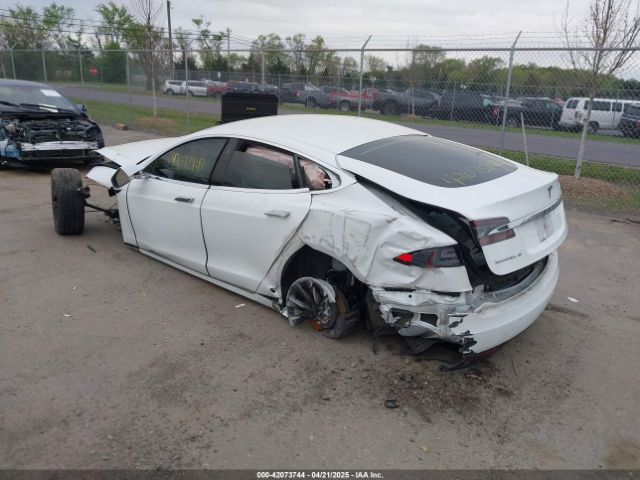 2017 TESLA MODEL S 5YJSA1E24HF195488 Photo 2