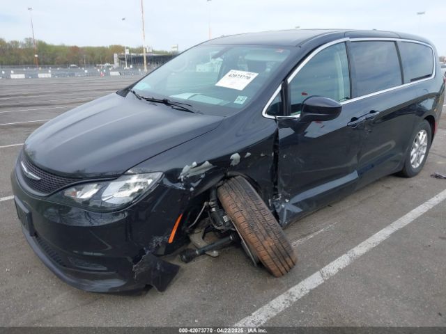 2022 CHRYSLER VOYAGER 2C4RC1CG6NR204358 Photo 1