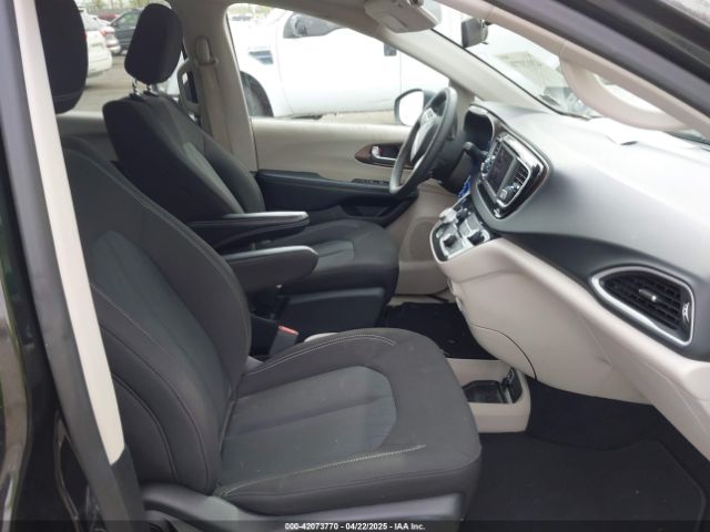 2022 CHRYSLER VOYAGER 2C4RC1CG6NR204358 Photo 4